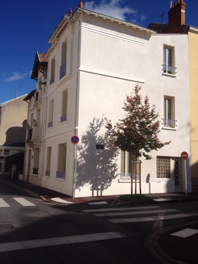 Coeur De Longchamp - T2 Elegant Et Raffine Apartment Vichy Bagian luar foto